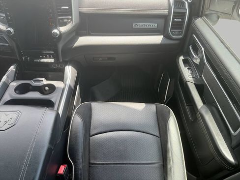 Used 2022 RAM 2500 Laramie AWD/4WD image 12