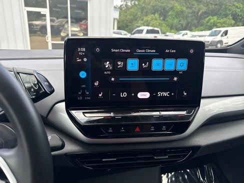 Used 2023 Volkswagen ID.4 S RWD image 18