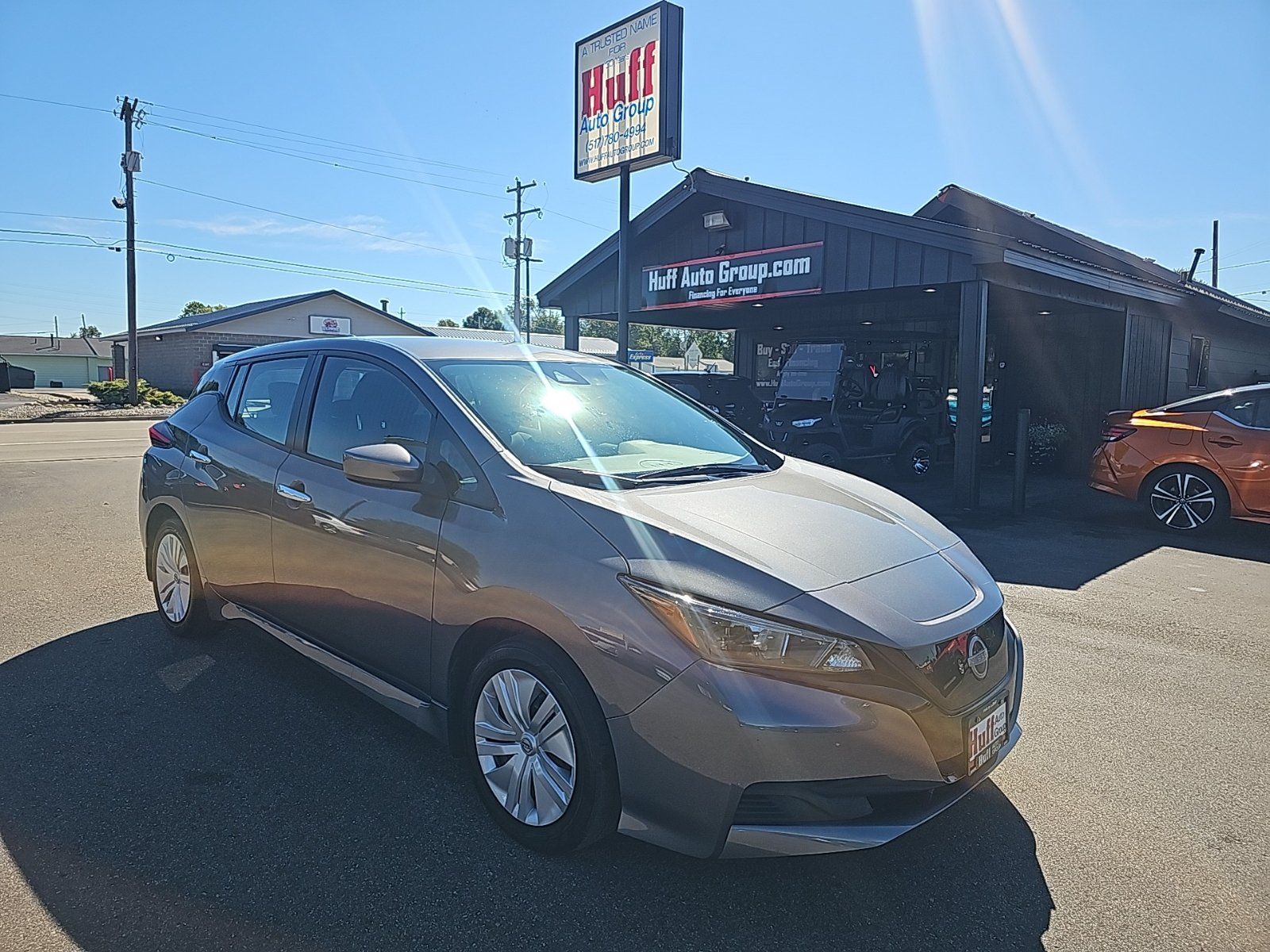 Used 2025 Nissan Leaf S FWD image 1