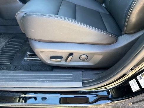 Certified 2025 Nissan Rogue SL w/ Tech Package AWD/4WD image 18
