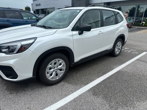 Used 2021 Subaru Forester AWD/4WD image 1