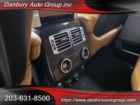 Used 2019 Land Rover Range Rover Autobiography image 9
