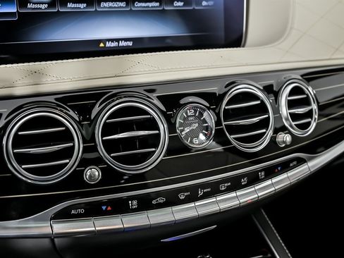 Used 2019 Mercedes-Benz Maybach S 560 4MATIC image 40