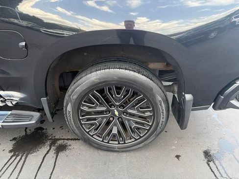 Used 2020 Chevrolet Silverado 1500 High Country w/ LPO, Dark Essentials Package AWD/4WD image 12