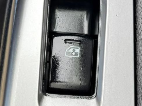 Used 2016 Subaru Impreza 2.0i AWD/4WD image 29