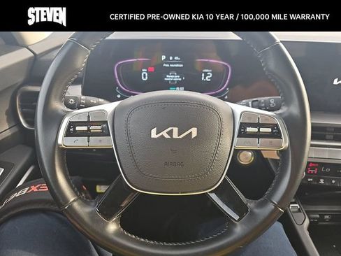 Certified 2025 Kia Telluride S image 10