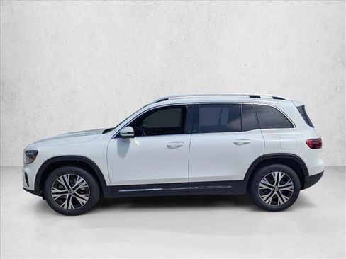 Used 2026 Mercedes-Benz GLB 250 image 5