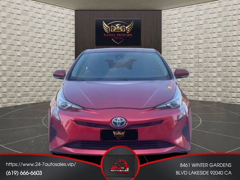 Used 2017 Toyota Prius Two image 3