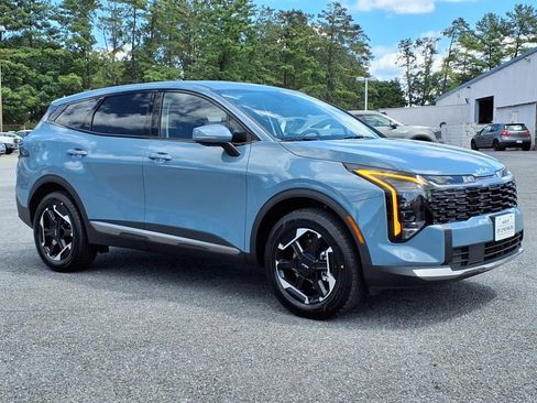 New 2026 Kia Sportage S image 2