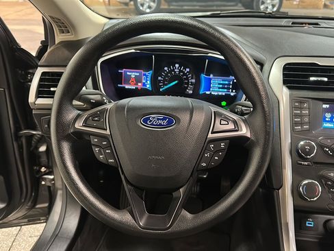 Used 2017 Ford Fusion S image 18