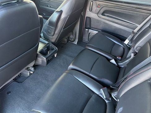 Used 2025 Honda Odyssey Sport-L image 12
