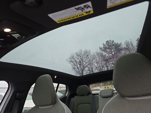 New 2025 Volvo EX30 Plus w/ Protection Package Premier image 39