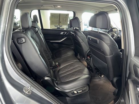 Used 2024 BMW X7 xDrive40i AWD/4WD image 12
