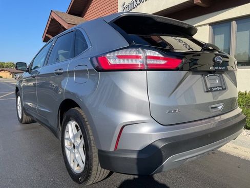 Used 2024 Ford Edge SEL image 6