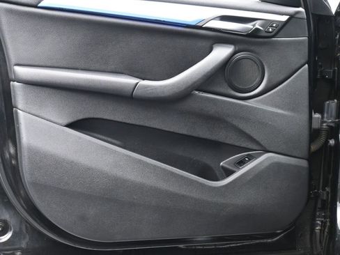 Used 2021 BMW X1 xDrive28i w/ M Sport Package image 9