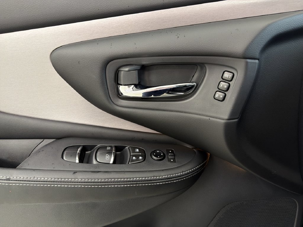 Certified 2024 Nissan Murano SL FWD image 25