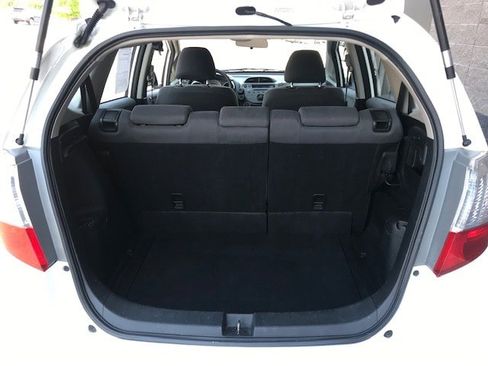 Used 2013 Honda Fit image 9