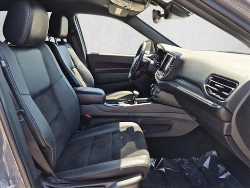 Used 2022 Dodge Durango GT RWD image 21