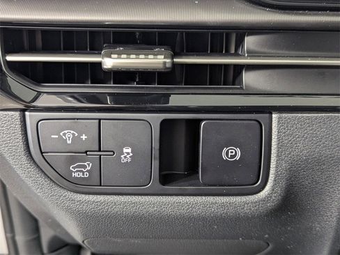 New 2026 Kia Sportage EX image 13