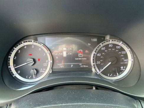 Used 2023 Toyota Highlander L image 29