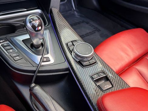 Used 2015 BMW M4 Convertible RWD image 18