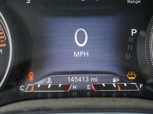 Used 2019 Jeep Cherokee Limited FWD image 10