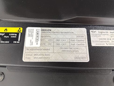 Used 2021 Volkswagen Atlas Cross Sport SE w/ Panoramic Sunroof Package image 32