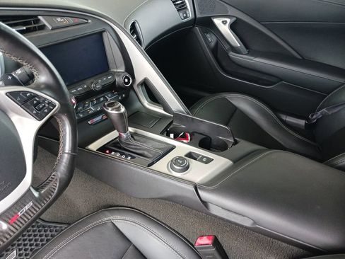 Used 2015 Chevrolet Corvette Z06 w/ 2LZ Preferred Equipment Group RWD image 11