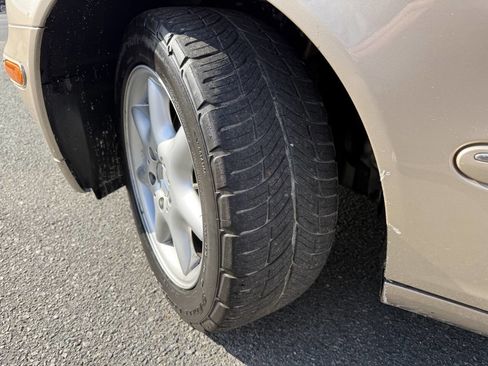 Used 2003 Mercedes-Benz C 240 Sedan image 24