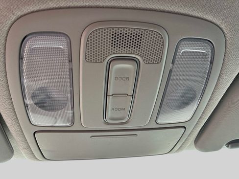 Used 2016 Kia Soul FWD image 33