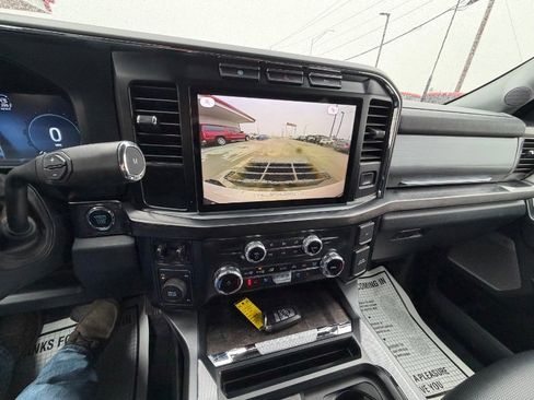 Used 2022 Ford F550 4x4 Crew Cab Super Duty w/ Lariat Value Package image 21