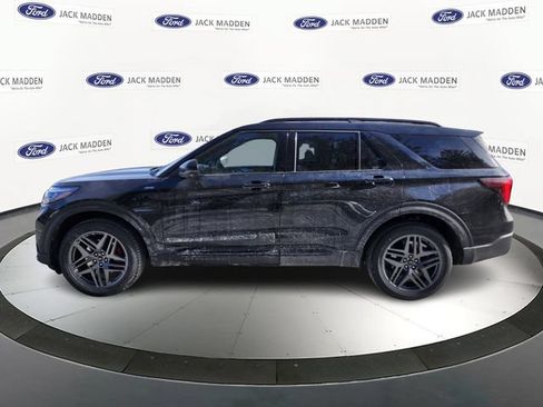 New 2026 Ford Explorer ST-Line w/ ST-Line Street Pack AWD/4WD image 2
