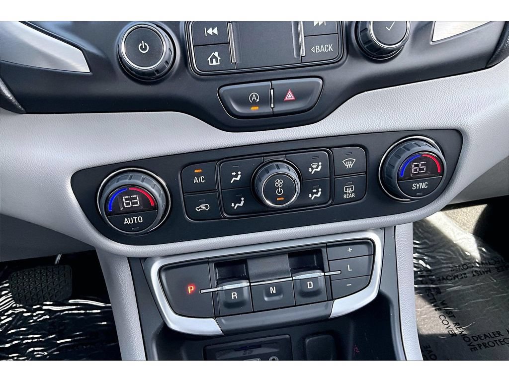 Used 2022 GMC Terrain SLT w/ Tech Package AWD/4WD image 10