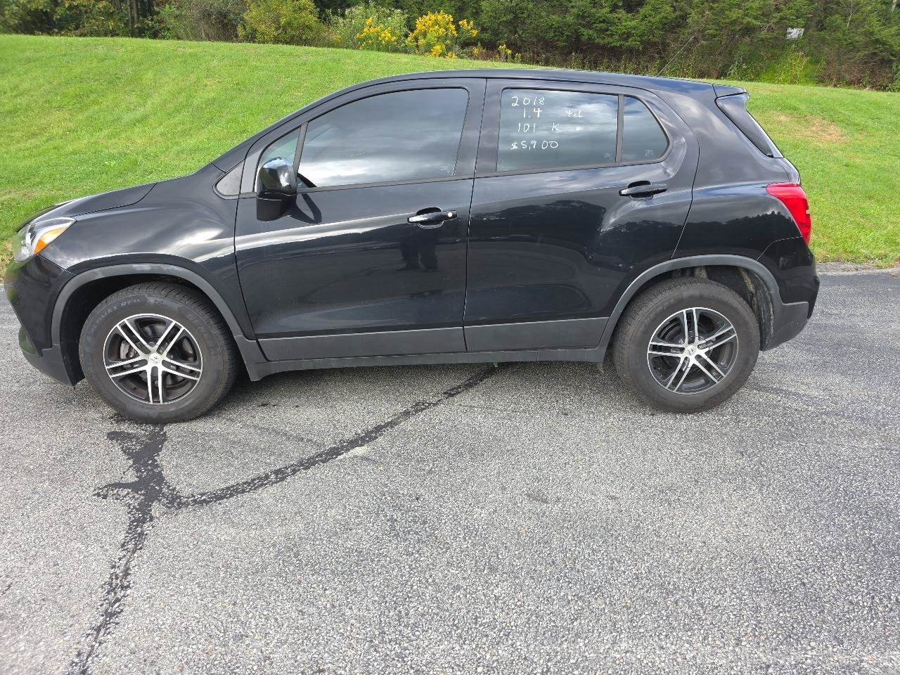 Used 2018 Chevrolet Trax LS FWD image 5