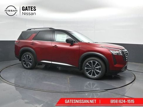 New 2026 Nissan Pathfinder Platinum AWD/4WD image 1