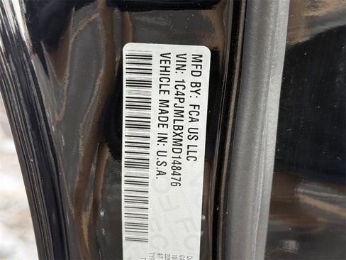 Used 2021 Jeep Cherokee Altitude image 23