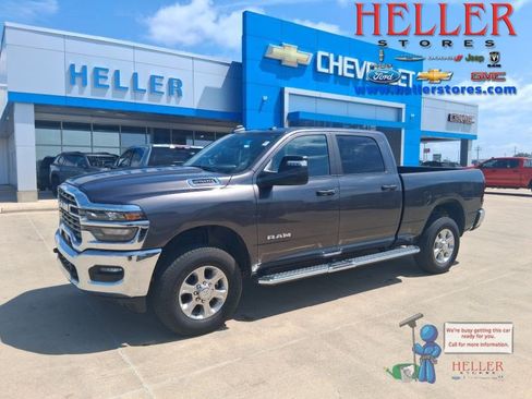 Used 2025 RAM 2500 Big Horn AWD/4WD image 1