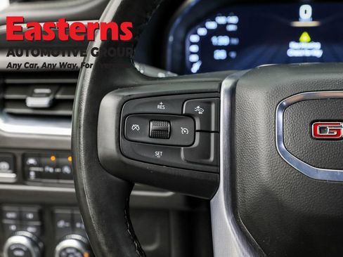 Used 2024 GMC Yukon XL SLT image 15