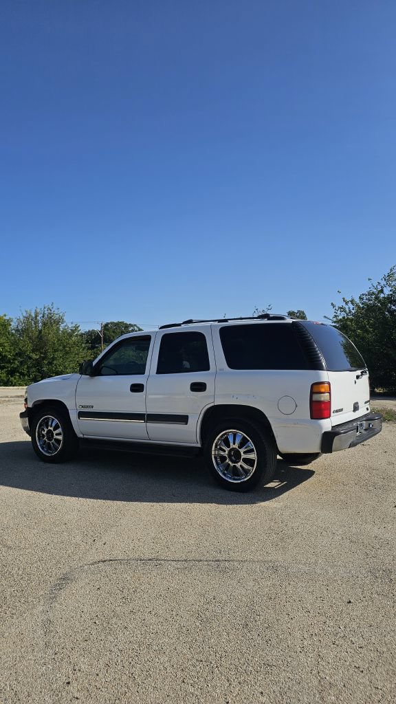Used 2002 Chevrolet Tahoe LS RWD image 3