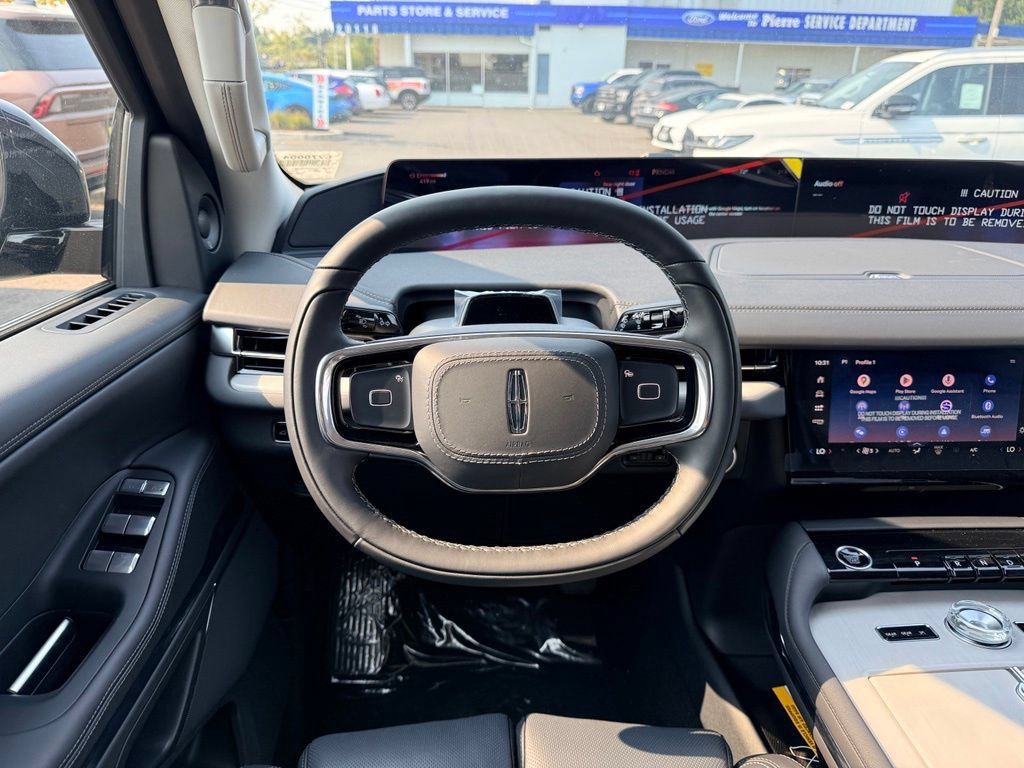 New 2027 Lincoln Navigator Premiere AWD/4WD image 10