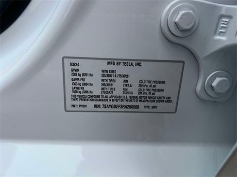 Used 2024 Tesla Model Y Performance image 24