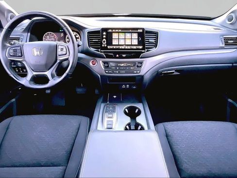 Certified 2024 Honda Ridgeline Sport image 8