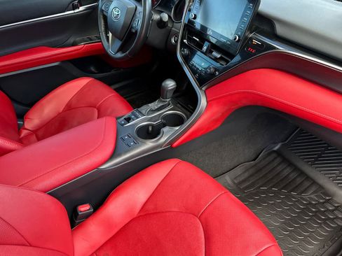 Used 2021 Toyota Camry XSE w/ Navigation Package image 15