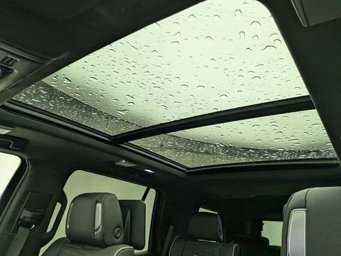 New 2026 Cadillac Escalade Platinum Sport w/ LPO, ONYX Package image 19