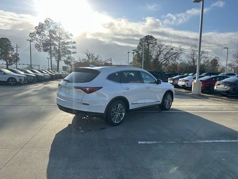 Used 2023 Acura MDX SH-AWD w/ Advance Package image 5