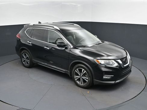 Used 2018 Nissan Rogue SL FWD image 36