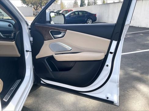 Used 2023 Acura RDX AWD w/ Advance Package image 26