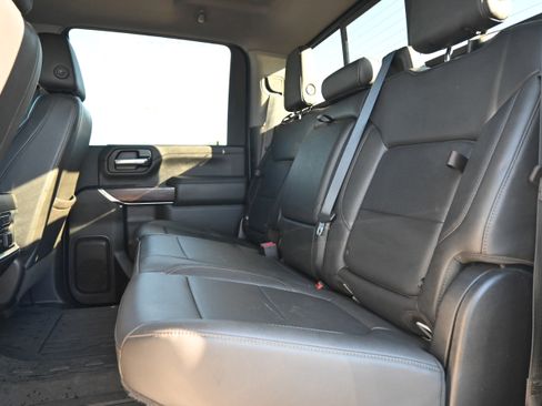 Used 2021 GMC Sierra 3500 SLT w/ SLT Convenience Package image 32
