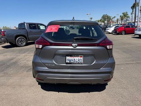 Certified 2025 Nissan Kicks Play S FWD image 5