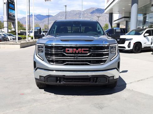 New 2026 GMC Sierra 1500 SLT w/ SLT Premium Plus Package AWD/4WD image 9